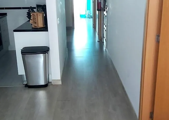 Mira 50 Metres From * Картейра